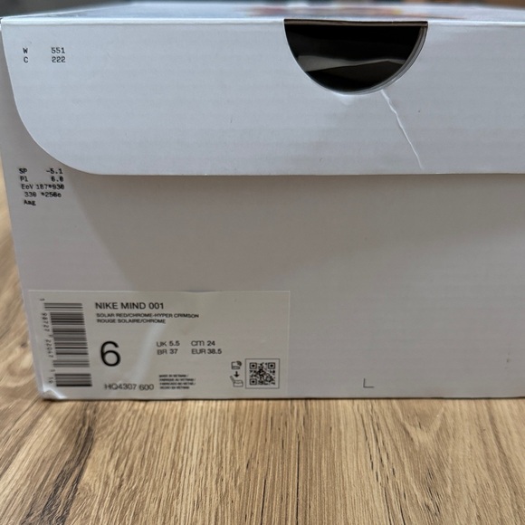 Nike Mind 001 Box in White